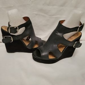 Lucky Brand Wedge Sandal size 9/39 Charcoal/Black